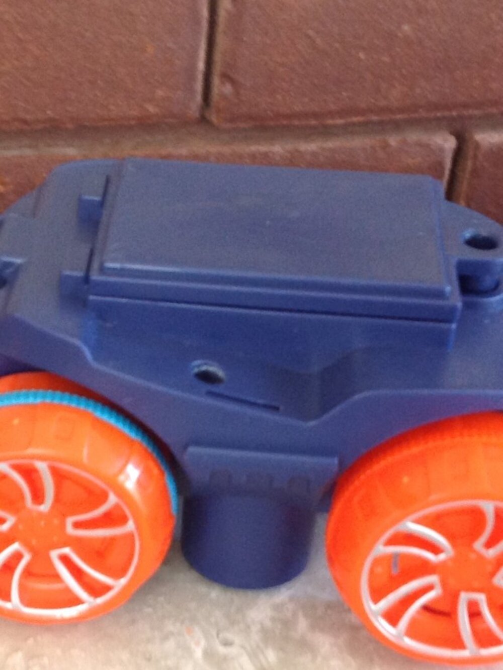 Battery Controlled Stunt Toy Car "Jam & Honey" Monster Wheels
